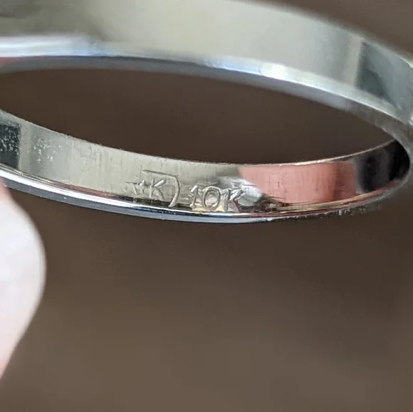 Antique 10K White Gold Diamond Heart Cluster Ring - Picture 9 of 10